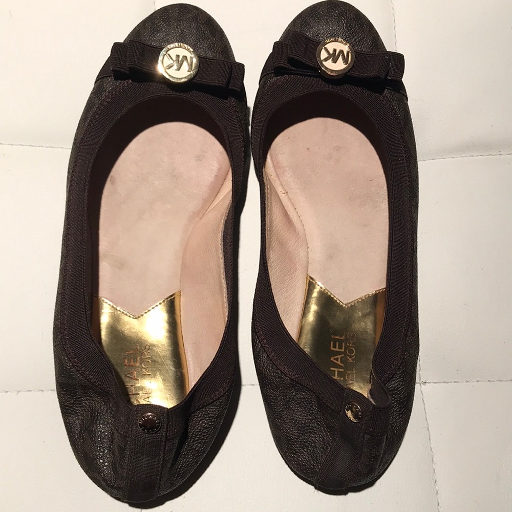 Micheal Kors leather flat shoes